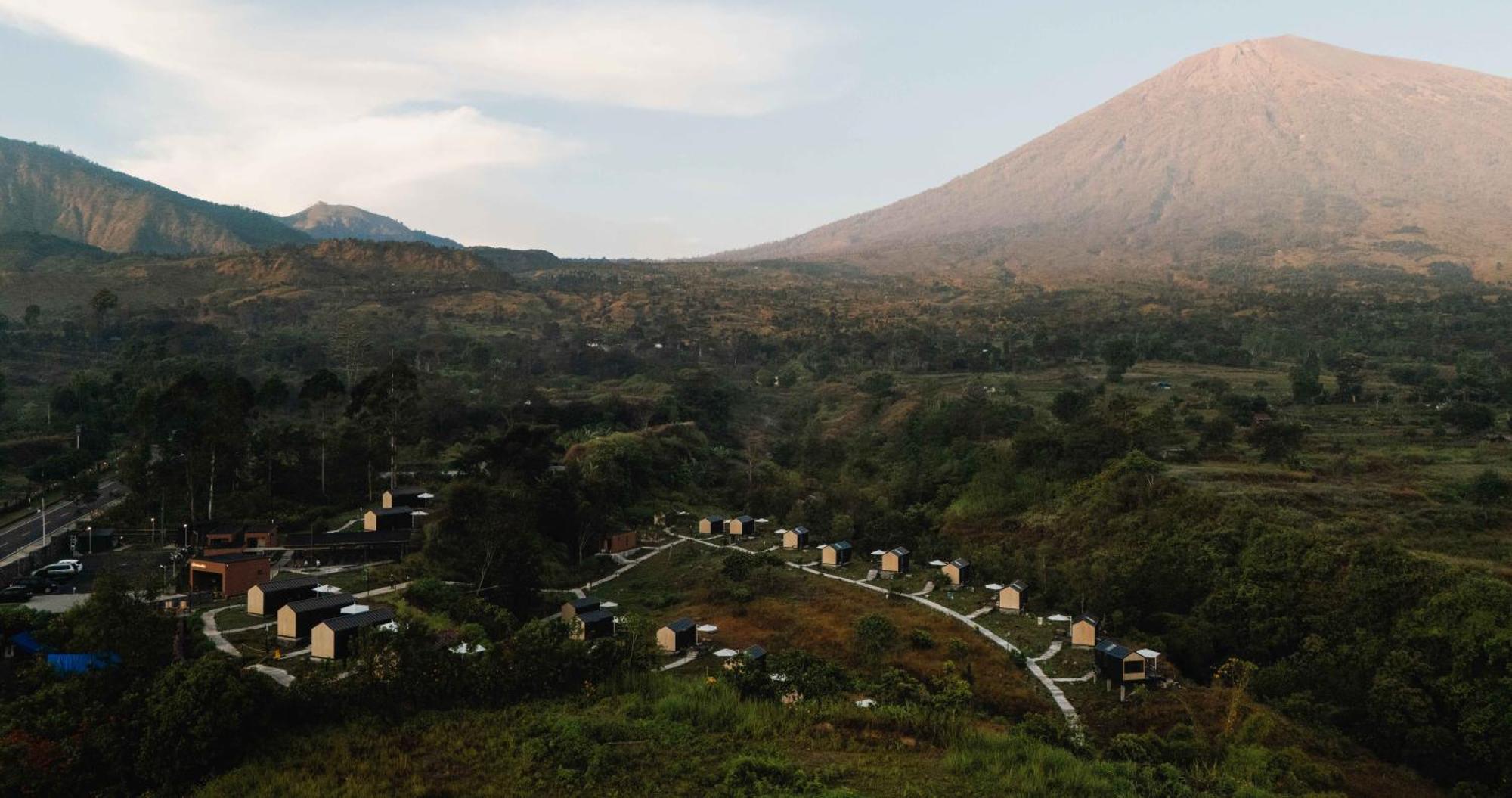 Bobocabin Gunung Rinjani, Lombok Sembalunlawang Luaran gambar