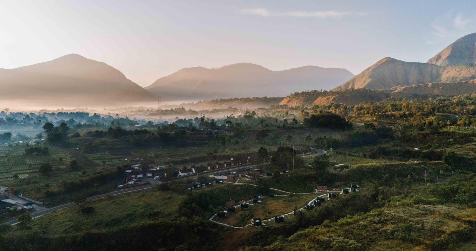 Bobocabin Gunung Rinjani, Lombok Sembalunlawang Luaran gambar